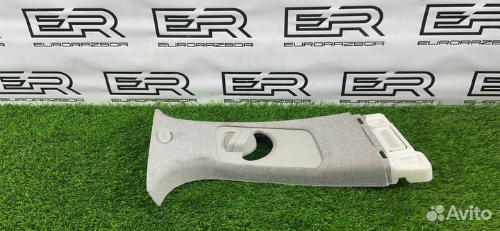 Обшивка центральной стойки Hyundai Santa Fe 4