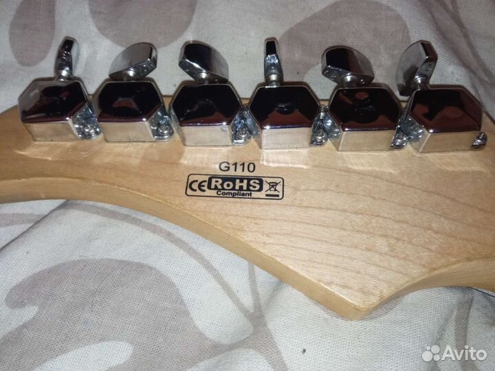 Шестиструнная электрогитара Cort G110