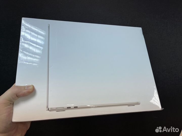 MacBook Air 13.3 M2 8/256Gb NEW