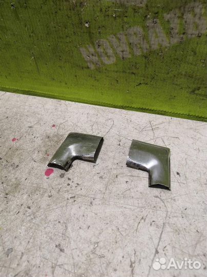 Молдинг стекла бмв Е28