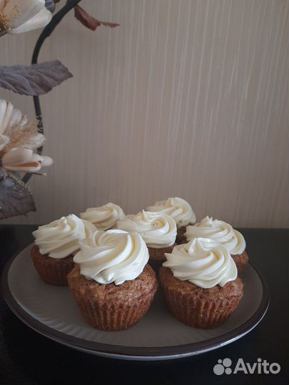 Кексы (морковный, ванильный, шоколадный)