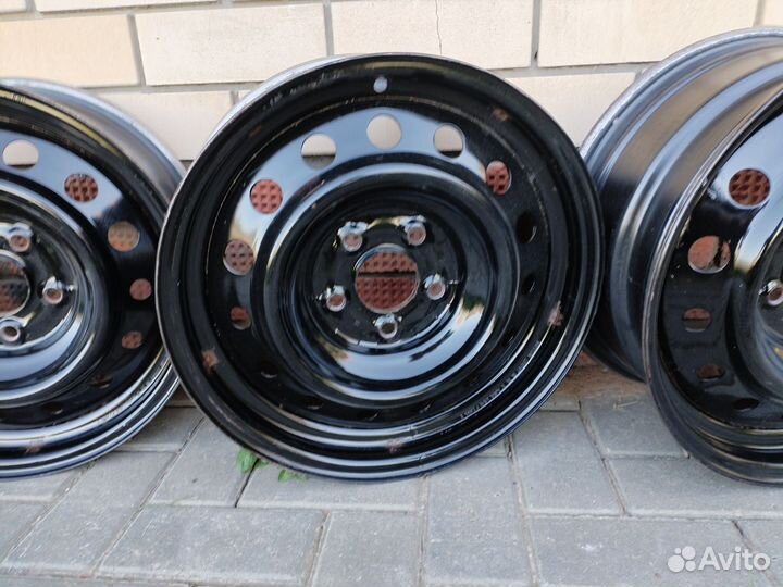 Диски Nissan R16 5х114.3