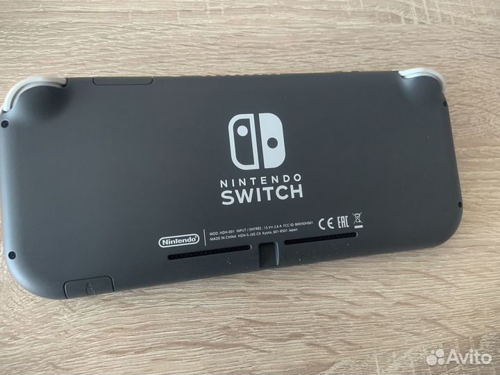 Nintendo switch lite прошитая с играми