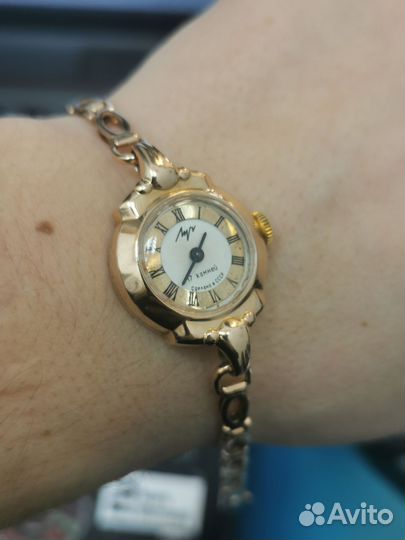 Золотые часы 583 пробы