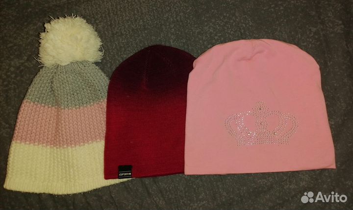 Отдам головные уборы