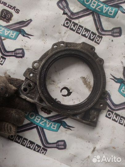 Крышка двигателя задняя гольф 2