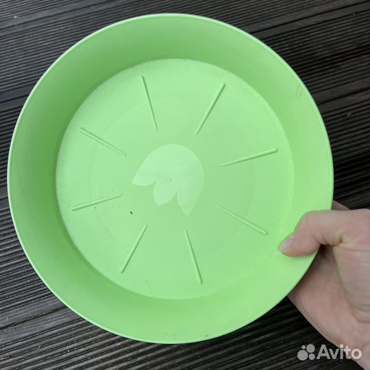 Поддоны под цветочные горшки