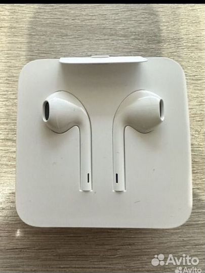 Оригинальные наушники apple earpods lightning