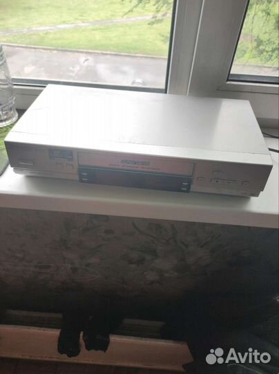 Видеомагнитофон panasonic