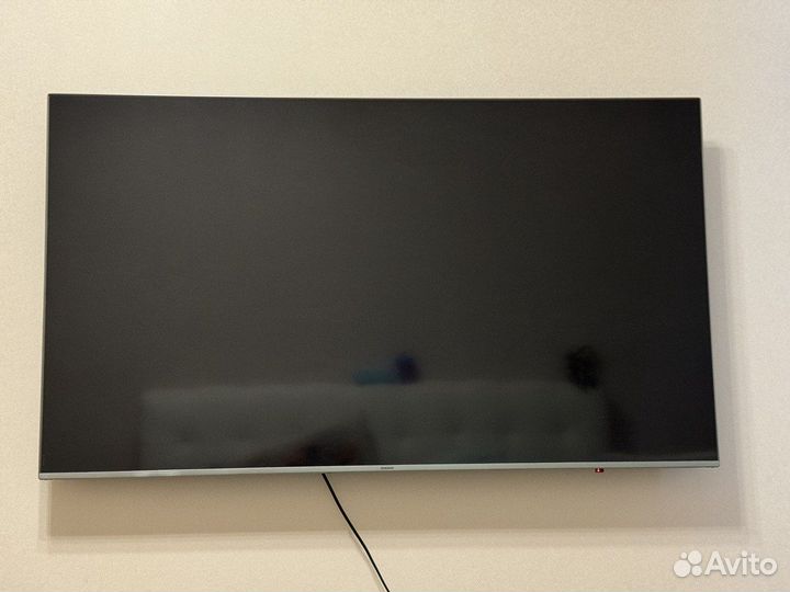 Телевизор qled Samsung (140 см) SmartTV
