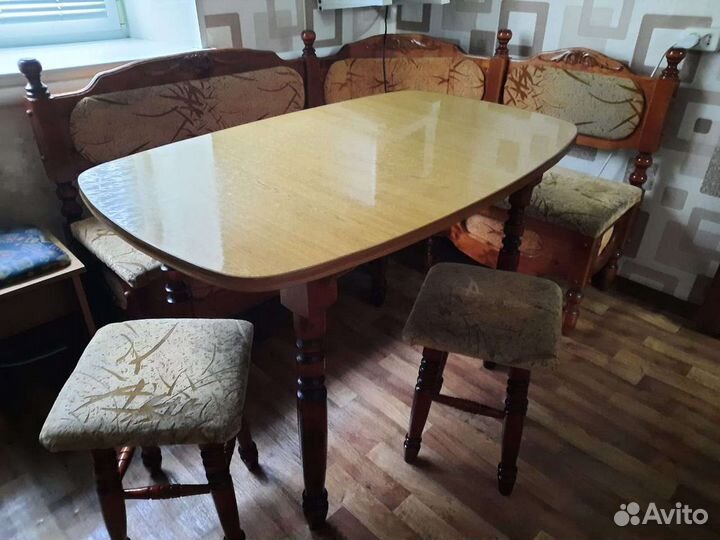 Продаётся мягкий уголок