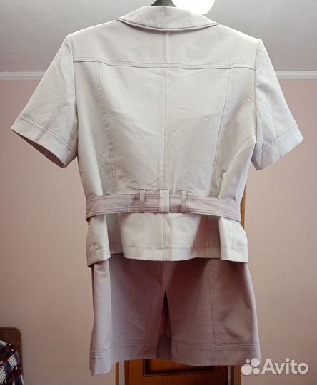 Костюм пиджак и юбка