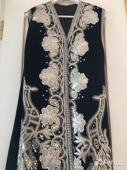 Узбекский чапан-халат-безрукавка