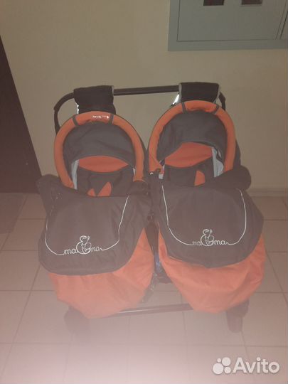 Коляска для двойни