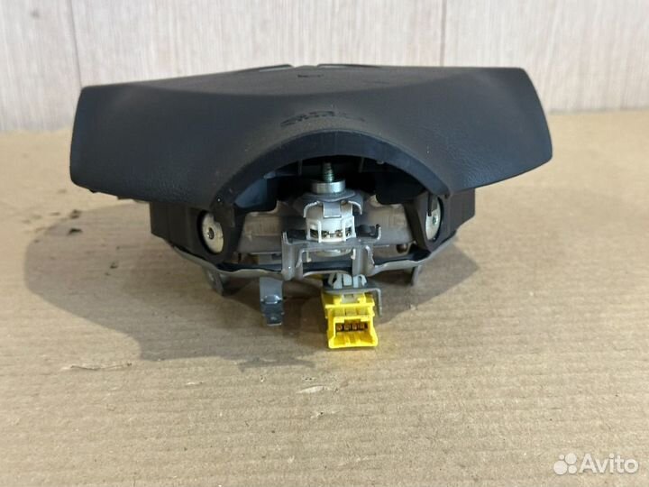 Подушка безопасности в руль Mitsubishi Lancer 10