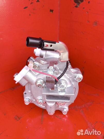 Компрессор кондиционера Mitsubishi Asx