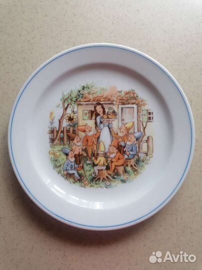 Фарфоровая тарелка ГДР Кольдиц