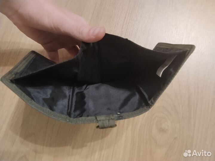 Кошелёк мужской, зелёный