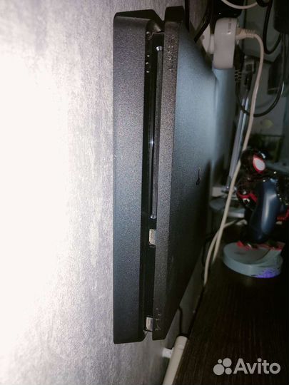 Sony Playstation 4 Slim 1tb