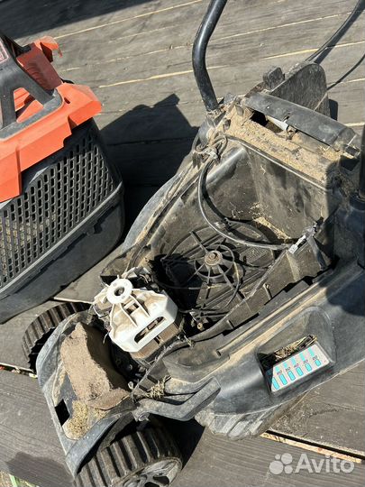 Электрическая газонокосилка Black & Decker 1400W