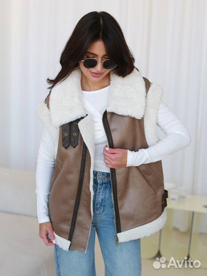 Жилет утепленный женский дубленка