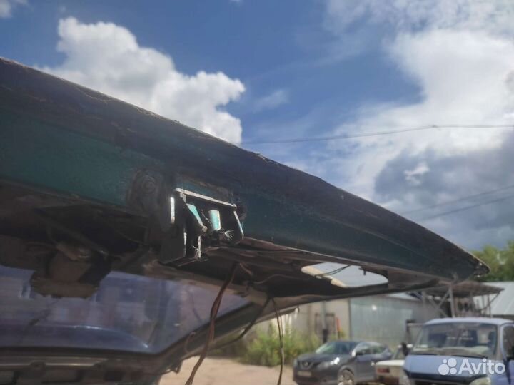 Хлопушка дверь багажника 2111