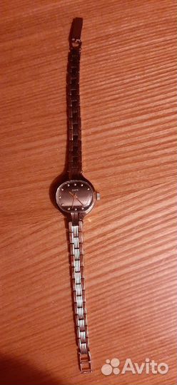 Женские ручные часы