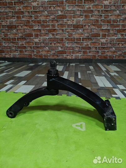 Поворотный кулак