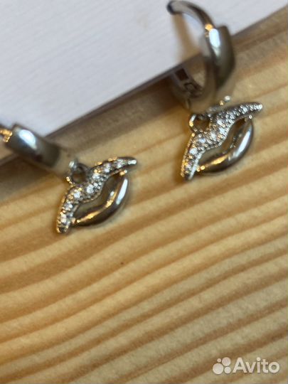 Серьги губы