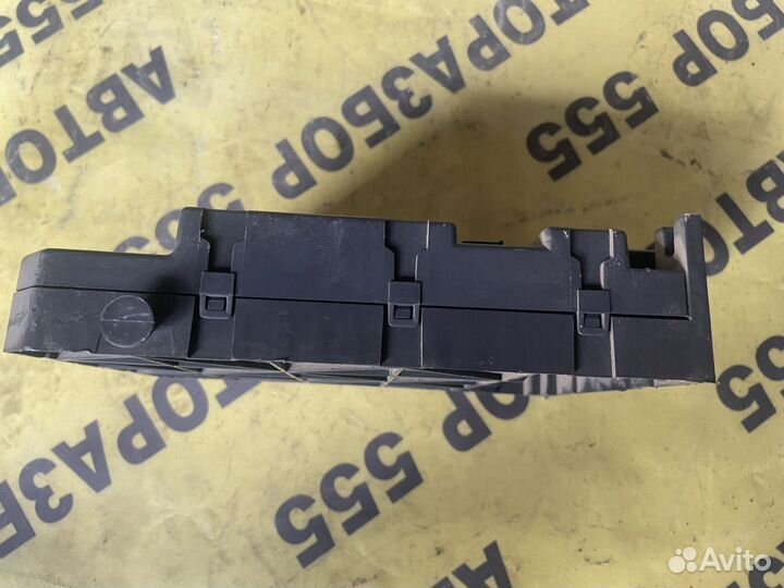 Блок предохранителей Citroen C4