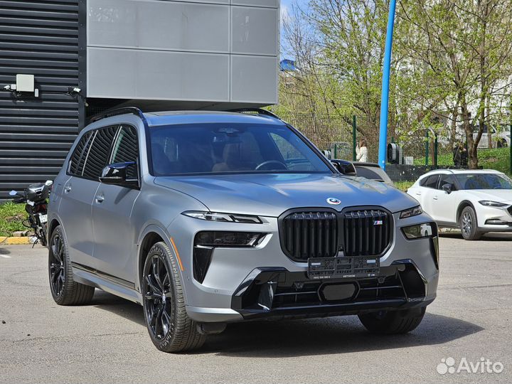 BMW X7 4.4 AT, 2022, 10 300 км