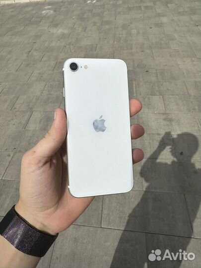 iPhone SE (2020), 128 ГБ