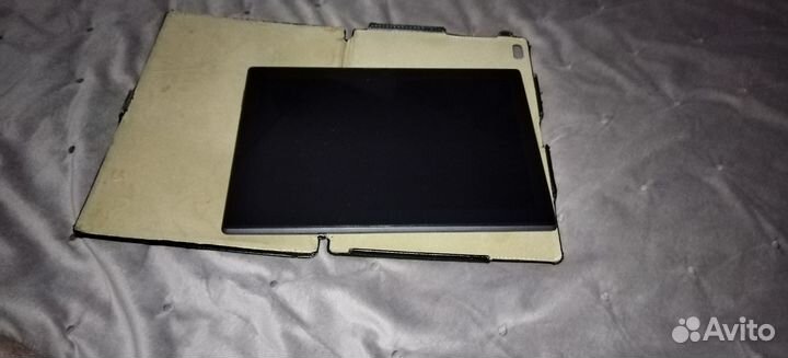 Планшет Lenovo