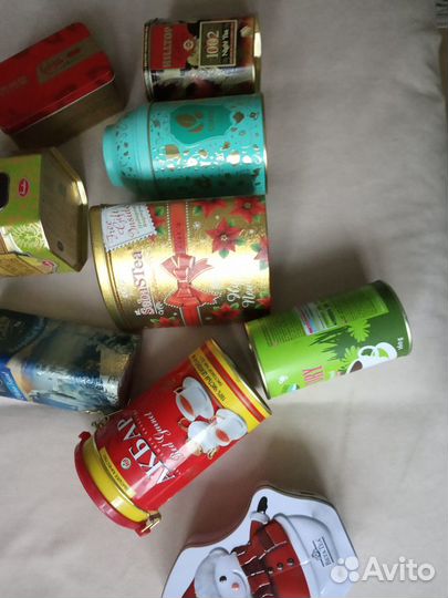 Банки жестяные с крышками