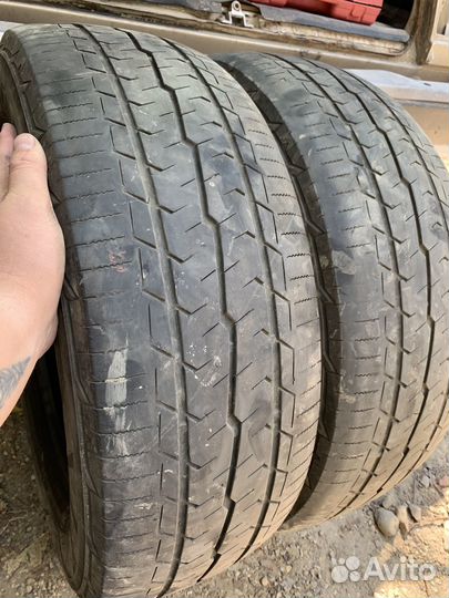 Toyo NanoEnergy Van 215/65 R16