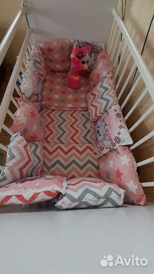 Детская кроватка с комодом