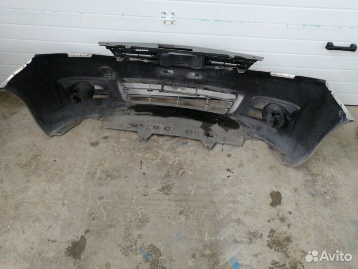 Бампер передний Nissan Note E11