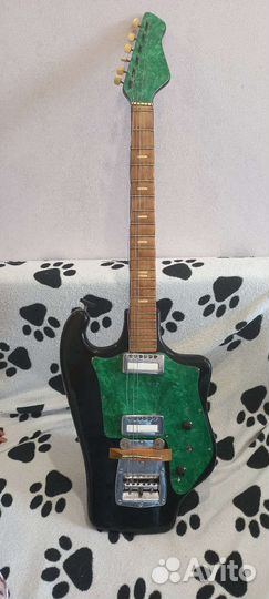 Электро гитара коллекционная