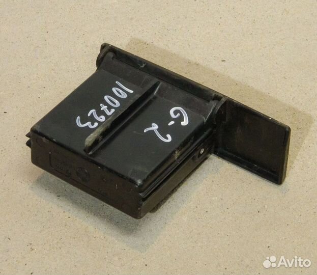 Пепельница передняя VW Golf 2