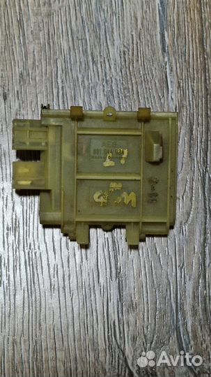 Резистор отопителя VW Golf 3 / Vento