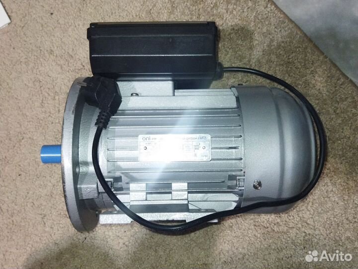 Электродвигатель 220в 1.5 квт 2800об/мин