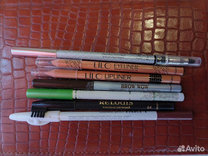 Карандаши для макияжа