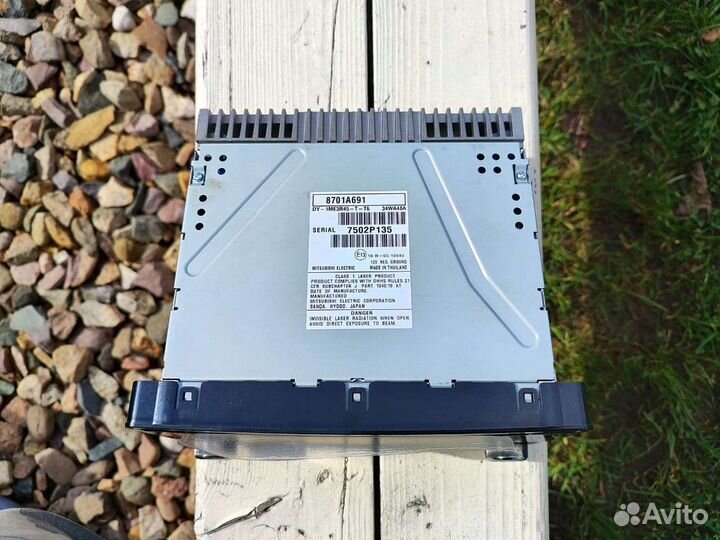 Штатная магнитола на Mitsubishi Pajero Sport