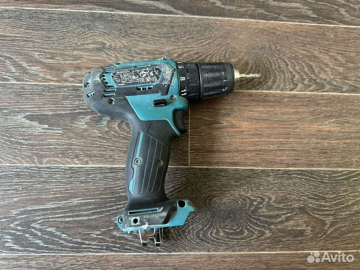 Дрель шуруповерт Makita DF333