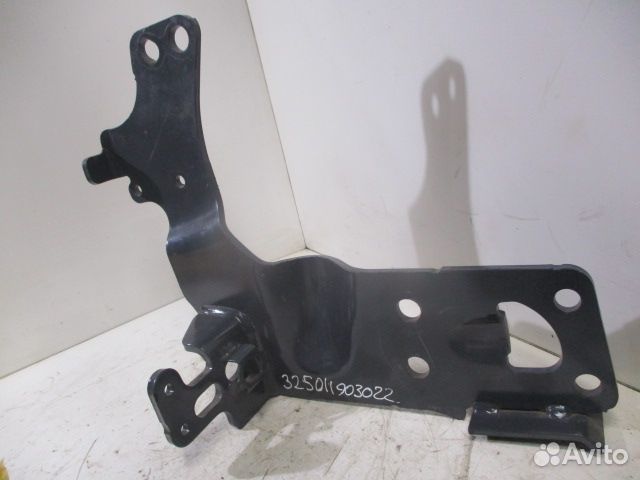 Кронштейн бампера (левый) Scania 2343463