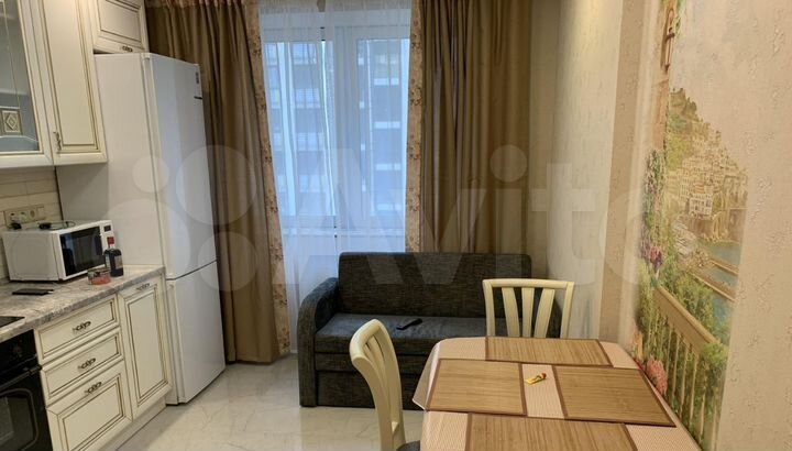 2-к. квартира, 56 м², 3/15 эт.