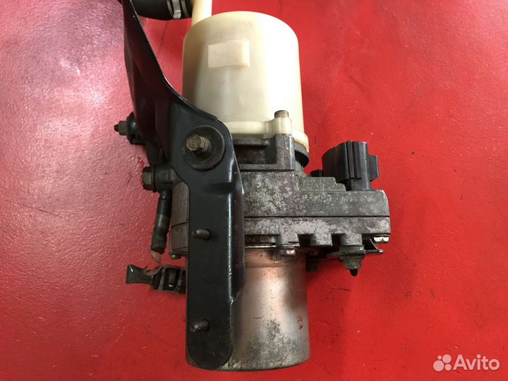 Насос электроусилителя руля Mazda 3 BK 2.0 LF