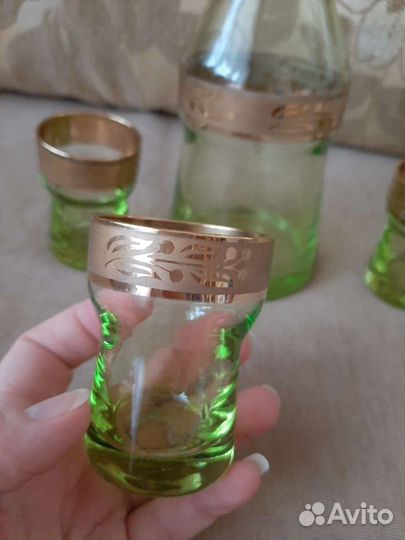 Графин штоф и стопки из цветного зеленого стекла С