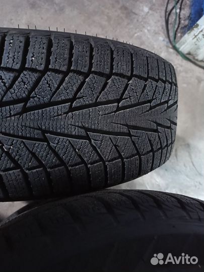 Hankook Winter I'Cept iZ 2 W616 215/55 R16 97T