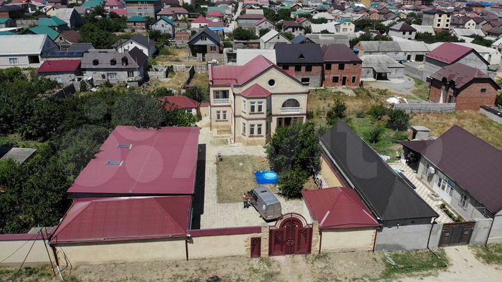 Дом 260 м² на участке 12 сот.